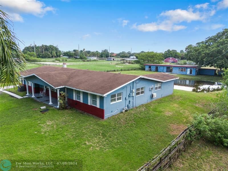 Property Photo:  1901 SW 112th Ave  FL 33325 