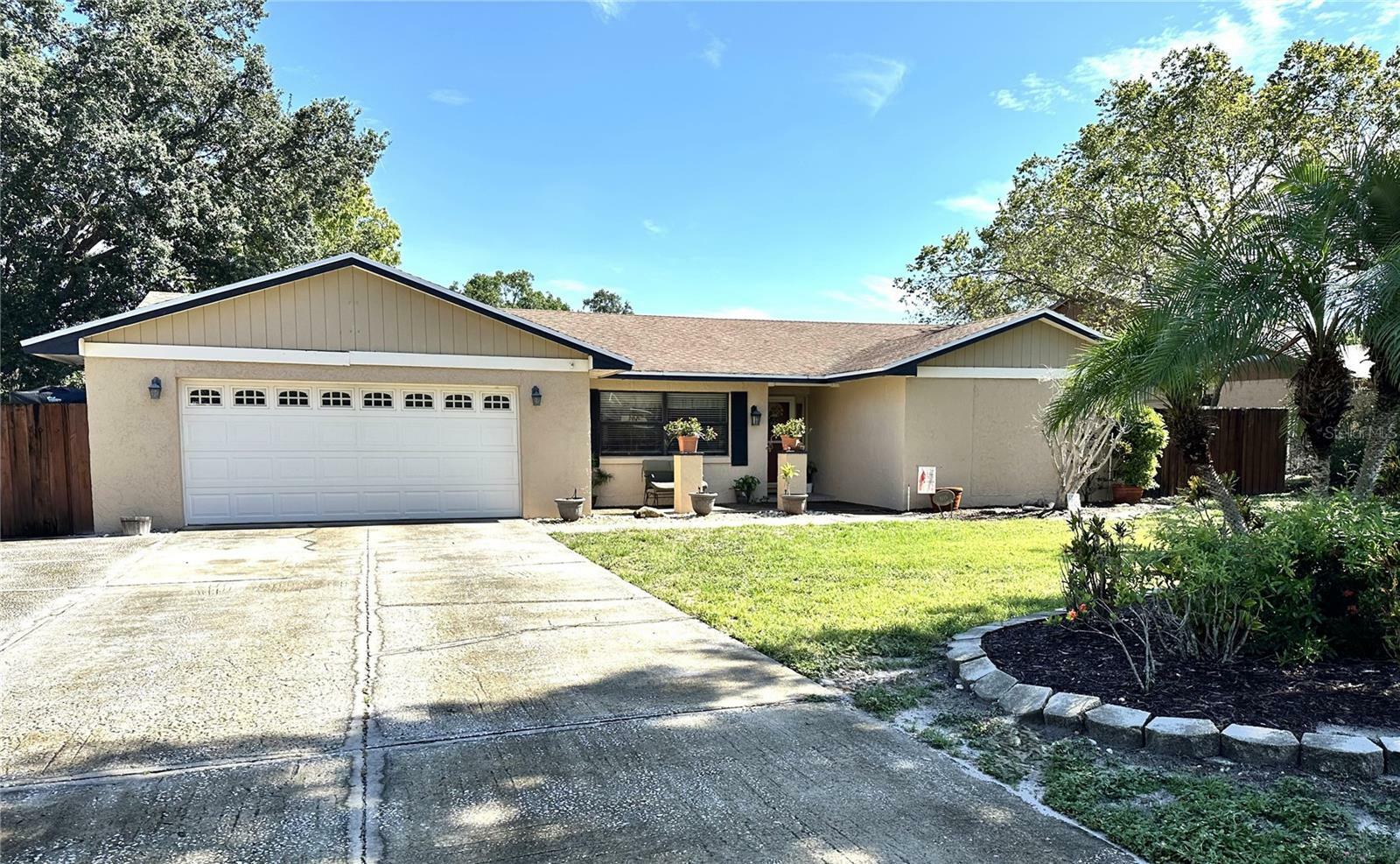 Property Photo:  8115 Laurel Tree Drive  FL 32819 