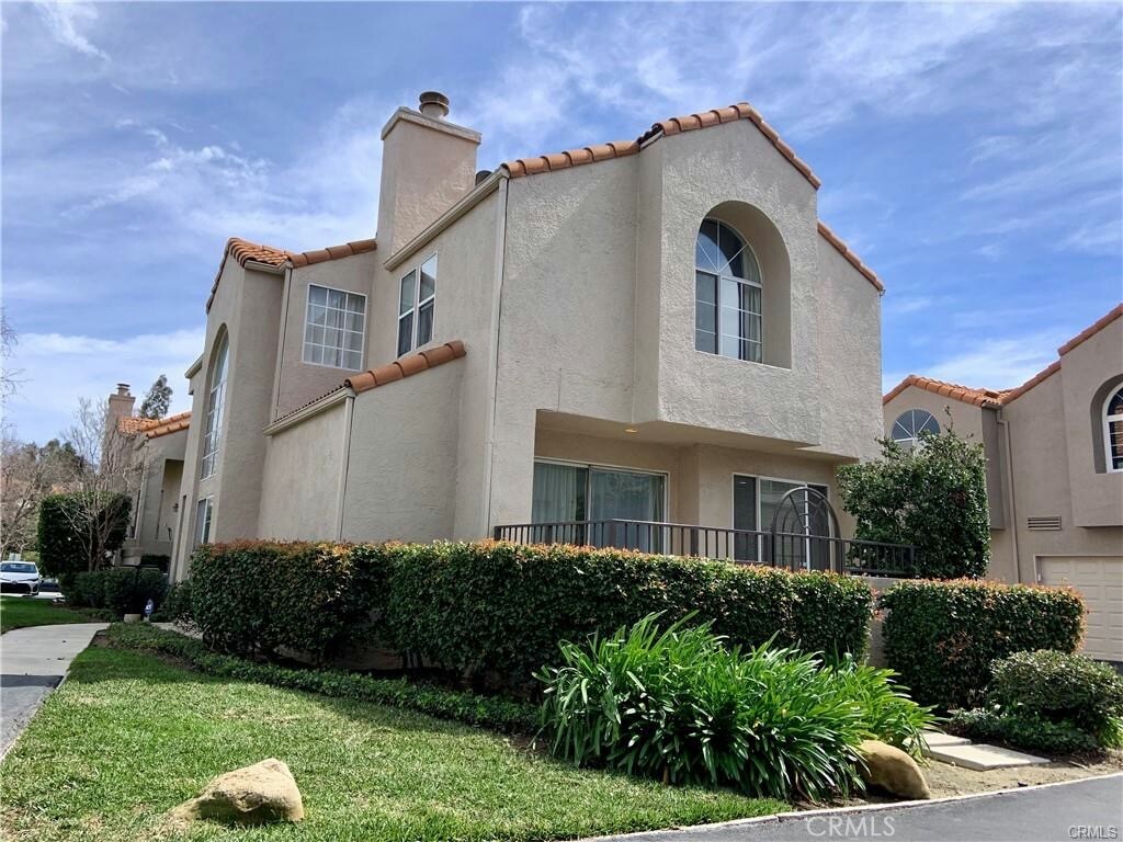 Property Photo:  22362 Golden Canyon Circle  CA 91311 