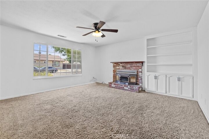 Property Photo:  1792 E Alpine Avenue  CA 93274 