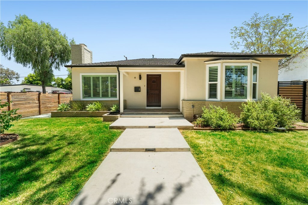 Property Photo:  6290 California Avenue A  CA 90805 