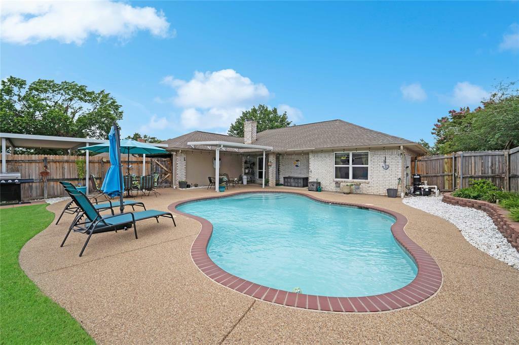 Property Photo:  1608 Mayflower Drive  TX 75007 