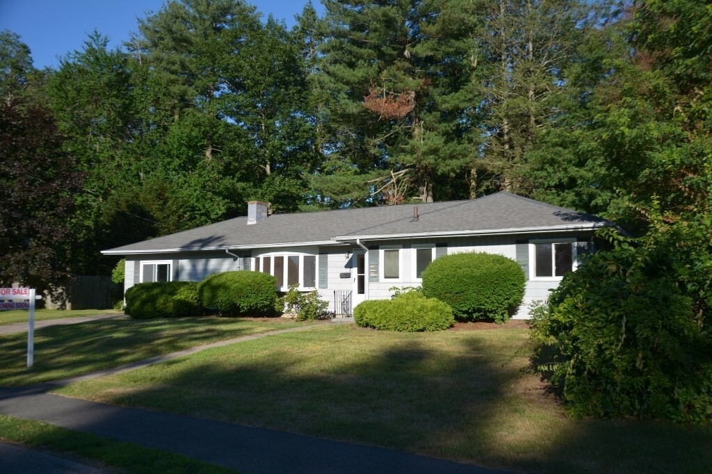 Property Photo:  7 Brookdale Rd  MA 01760 