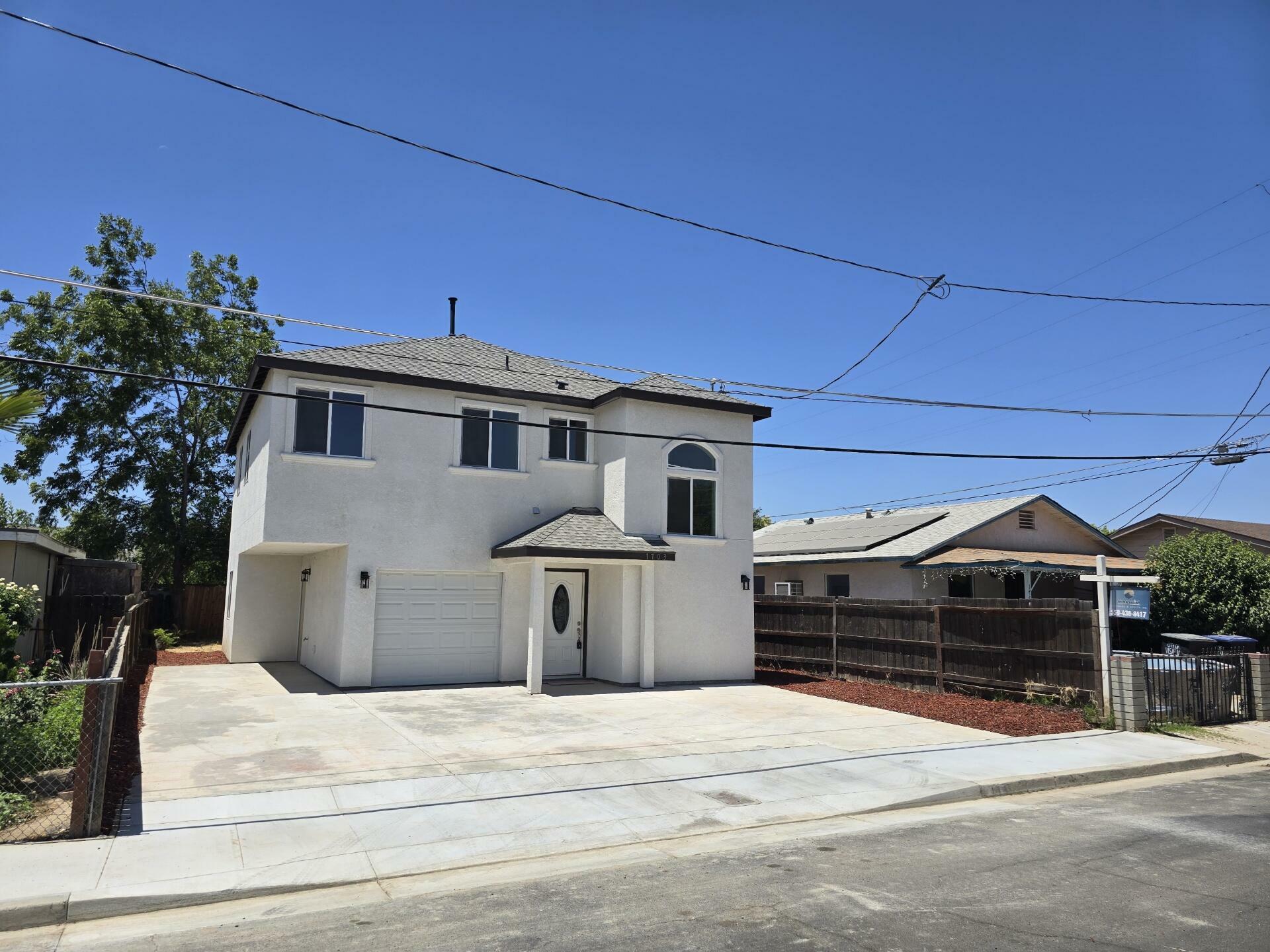 Property Photo: 1703 N Stevenson Street CA 93291