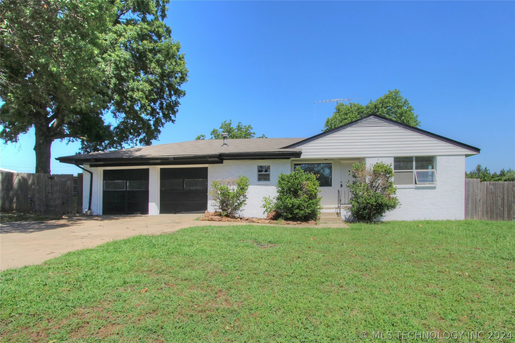 Property Photo:  104 Harwood Drive  OK 74003 