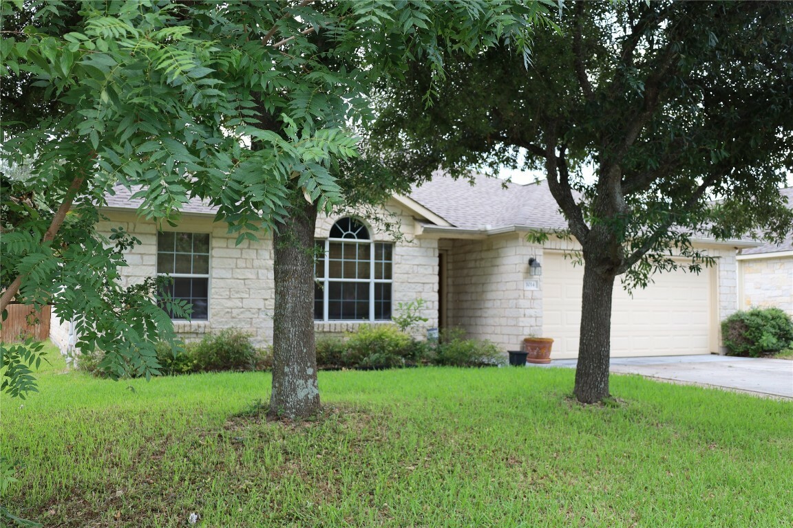 Property Photo:  1014 Downridge Drive  TX 78641 