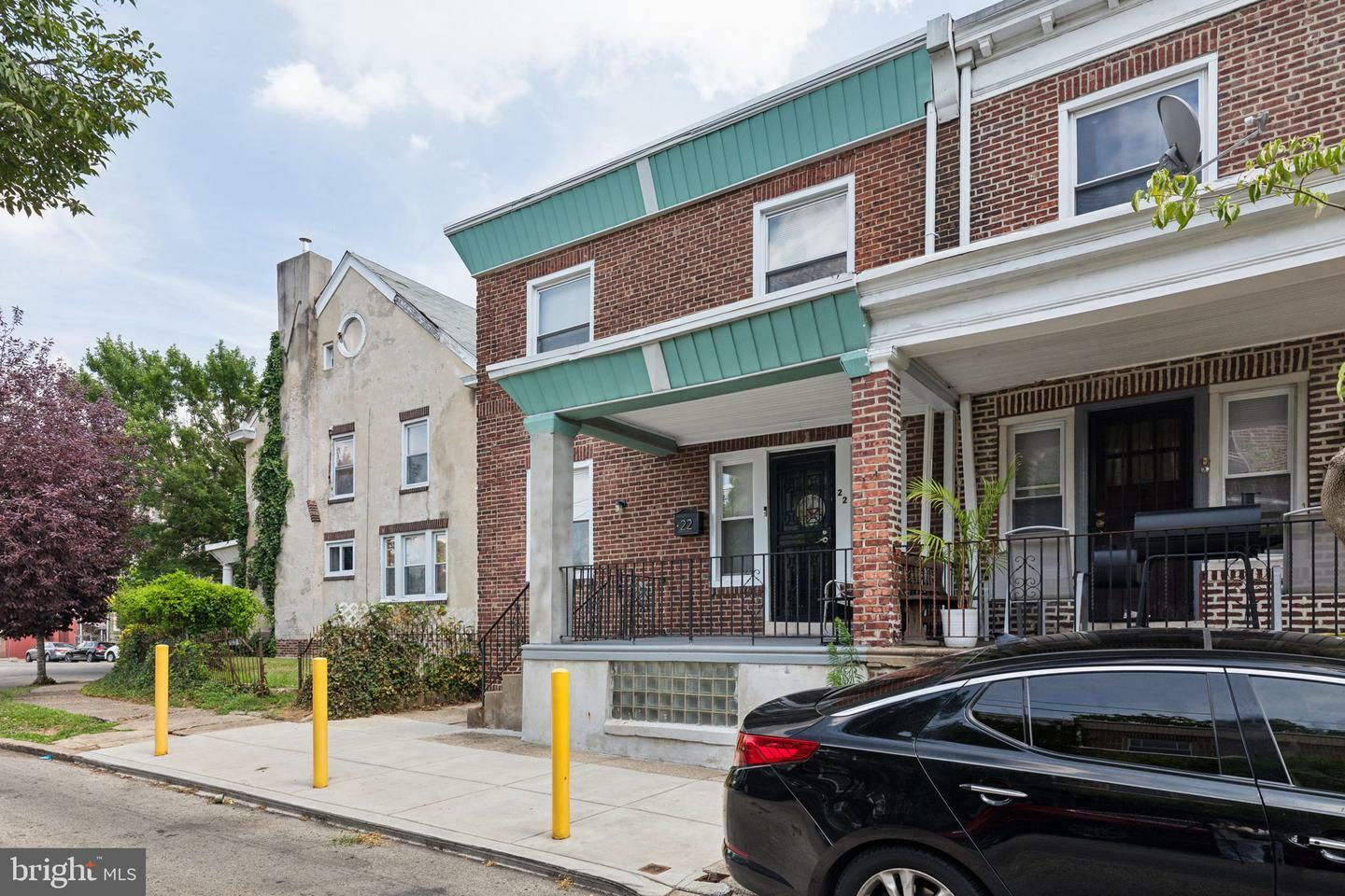 Property Photo:  22 N Ashmead Pl N  PA 19144 