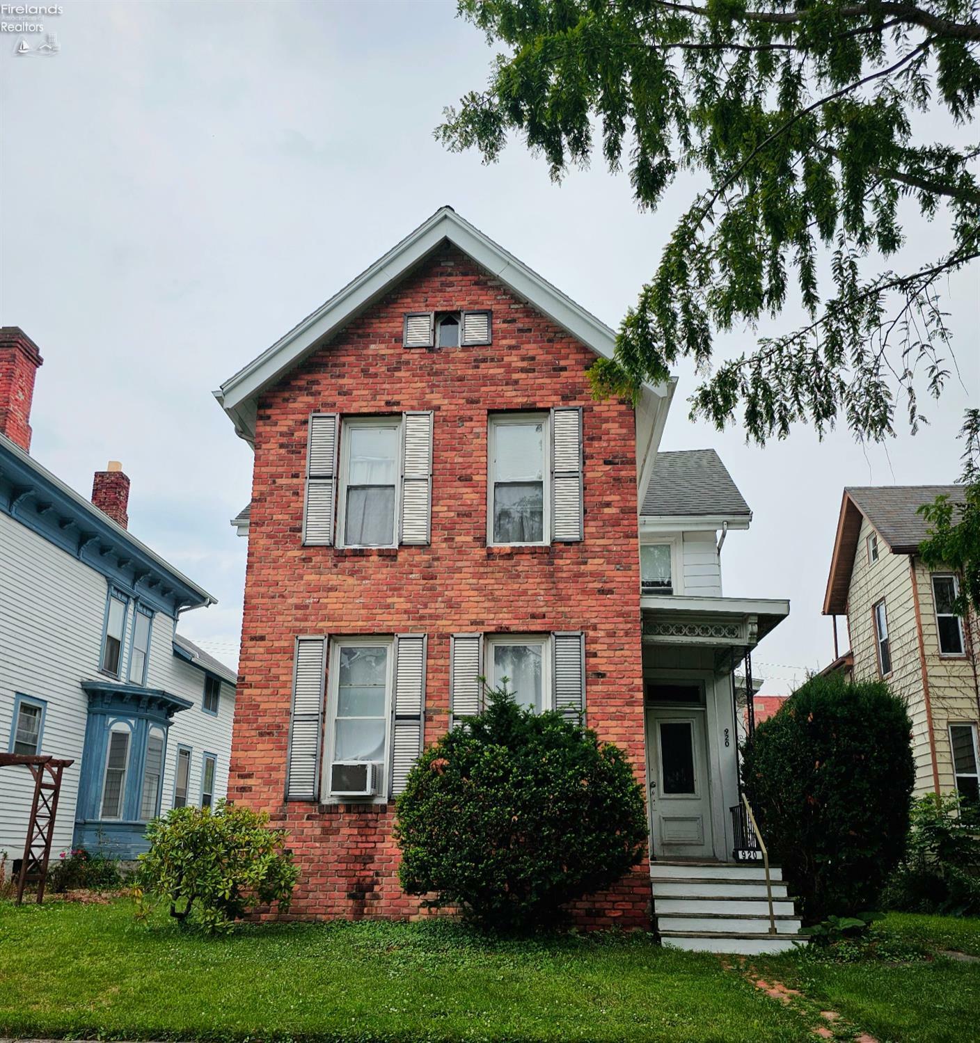 Property Photo: 920 Central Avenue OH 44870