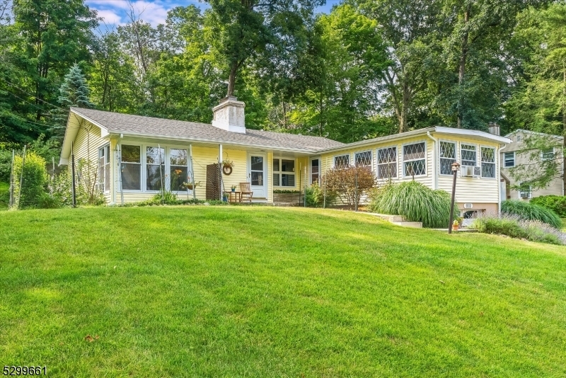 Property Photo: 135 Summit Rd NJ 07871