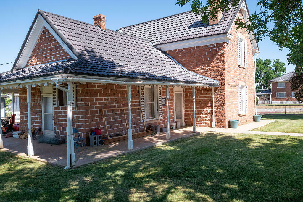 Property Photo:  15 W 200 S  UT 84637 
