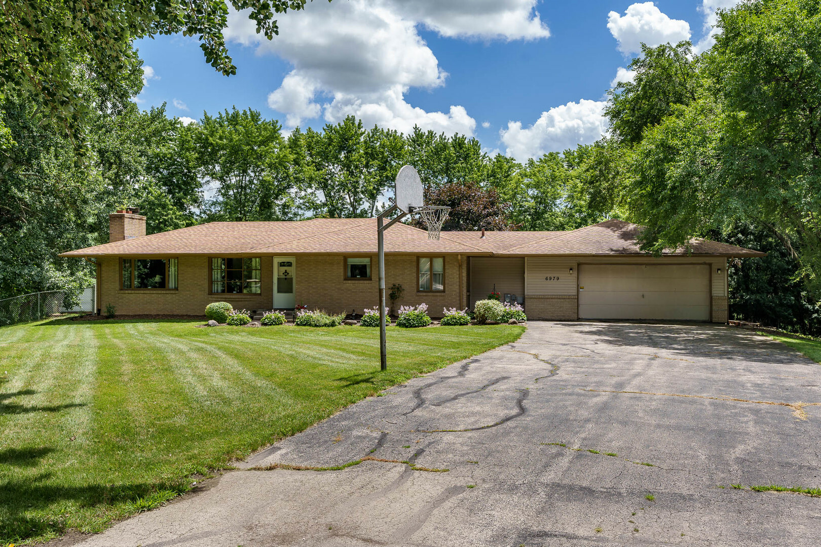 Property Photo:  6979 Canter Court  IL 61108 