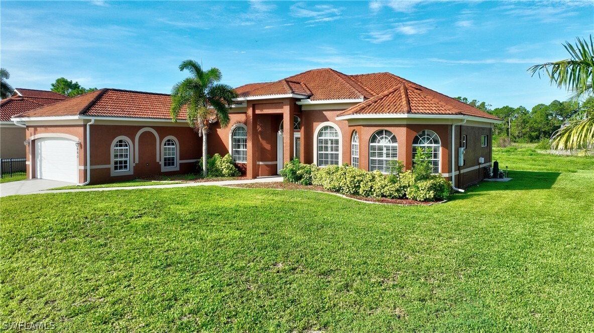 Property Photo:  680 Mirror Lakes Court  FL 33974 