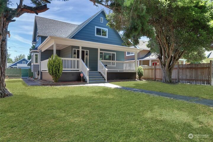 Property Photo: 4309 S Park Avenue WA 98418