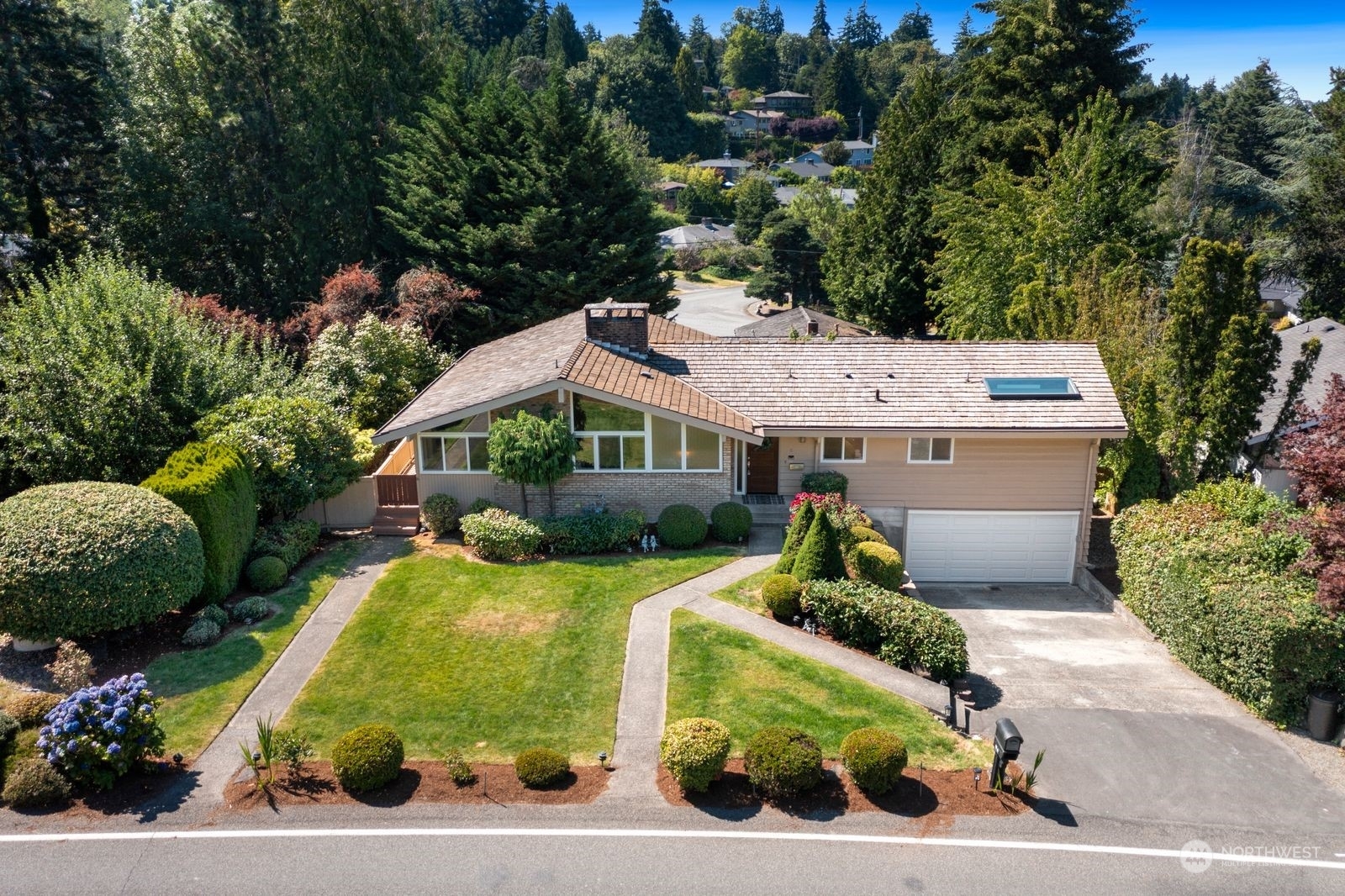 Property Photo:  9716 Mercerwood Drive  WA 98040 