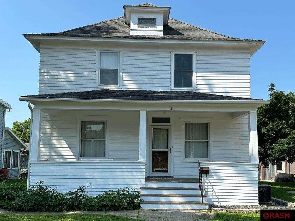 Property Photo: 311 Washington St North MN 56073