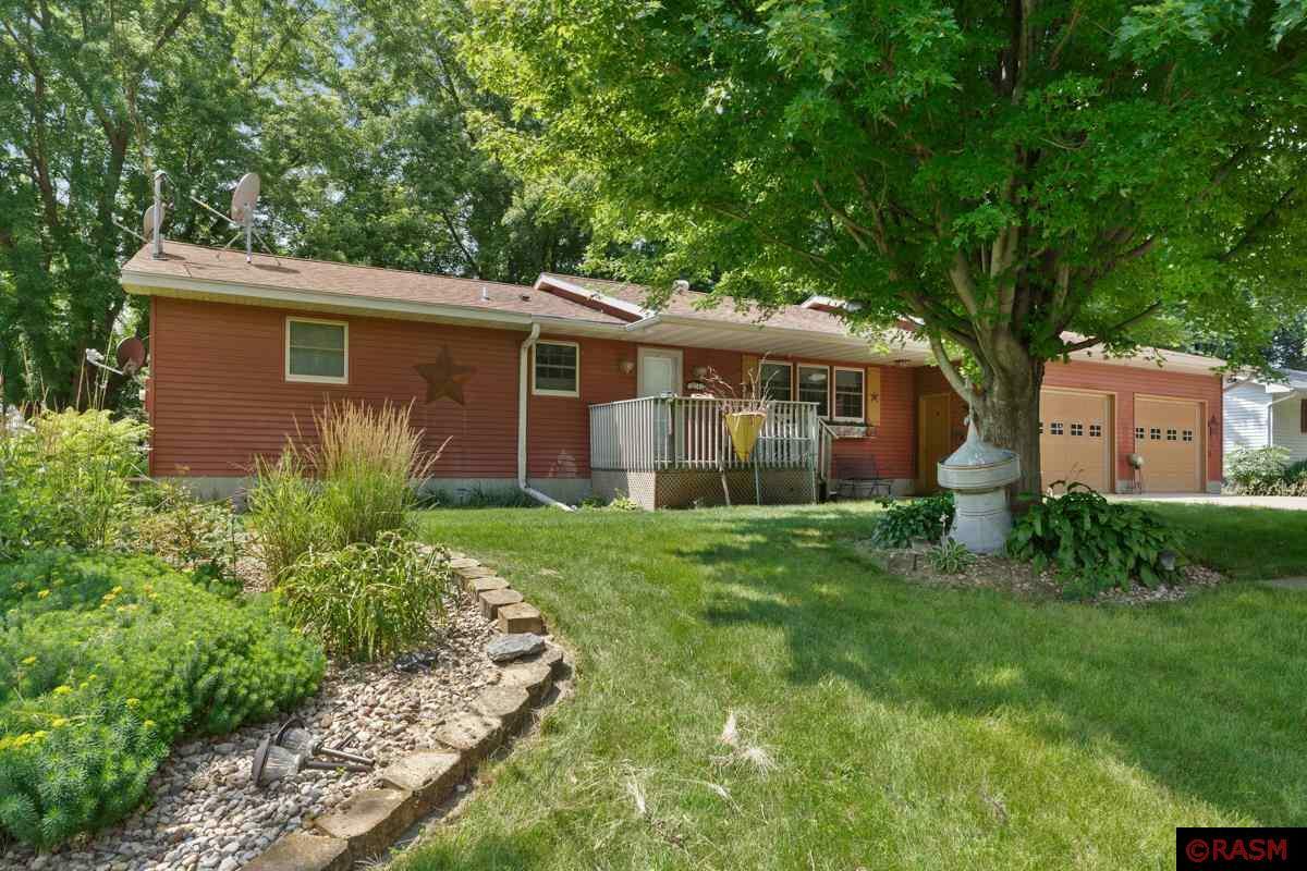 Property Photo:  19262 Franklin Circle  MN 56001 