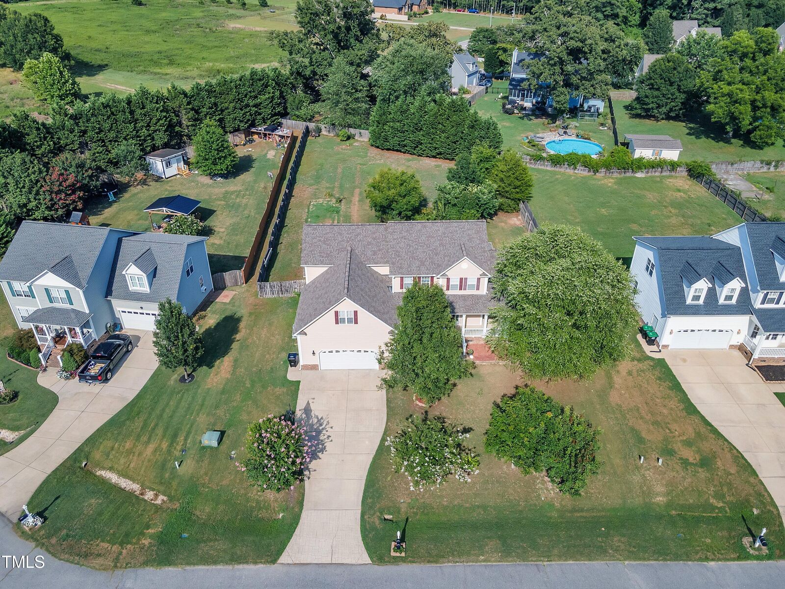 Property Photo: 1416 Viola Place NC 27529