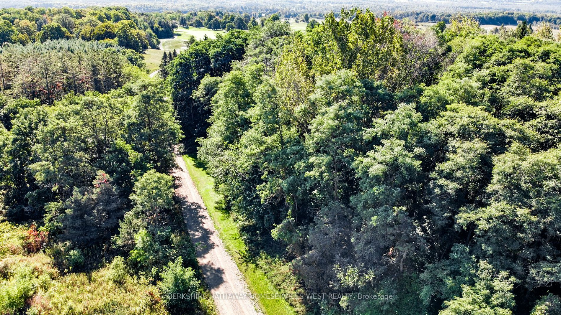 Photo de la propriété:  N/A Escarpment Sdrd  ON L7K 1X8 