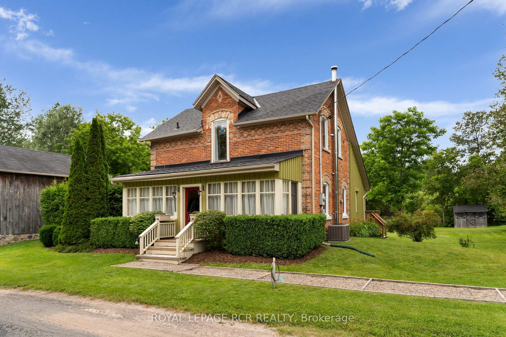 Property Photo: 22021 E Gara-Erin Tline N/A ON L9W 7G4