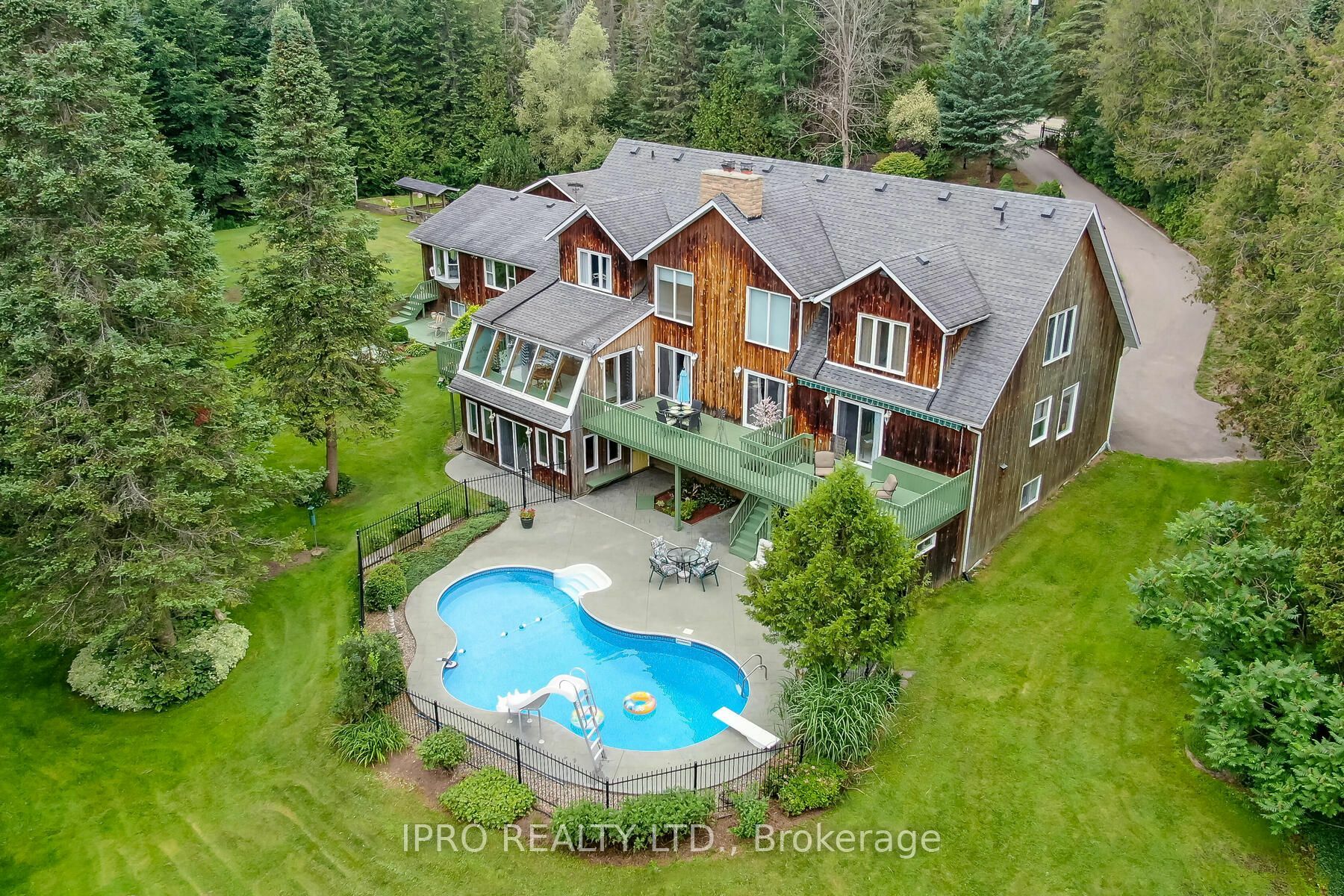 Photo de la propriété:  307254 Hockley Rd  ON L9W 2Y8 