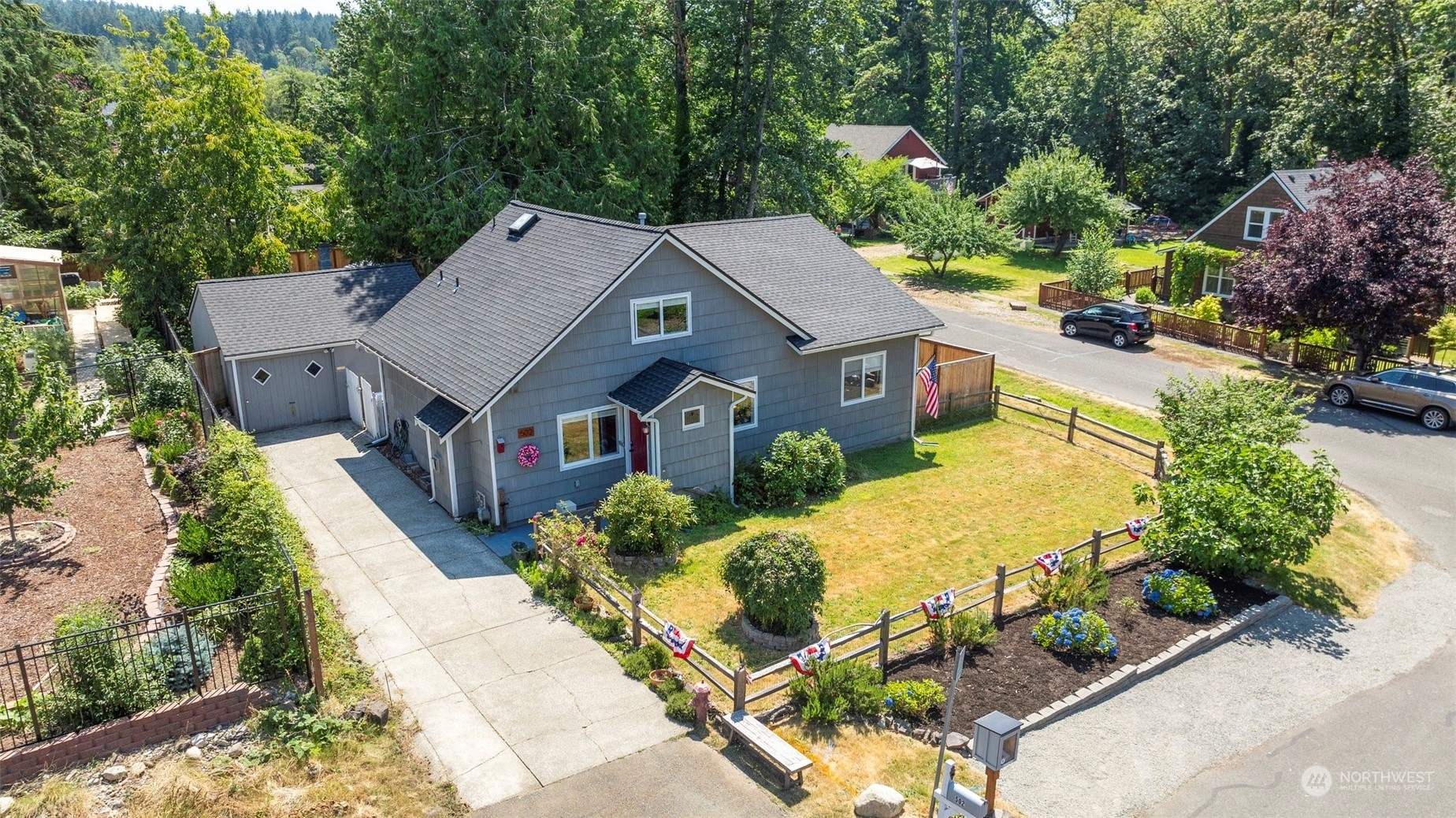 Property Photo:  502 Champion Street  WA 98388 