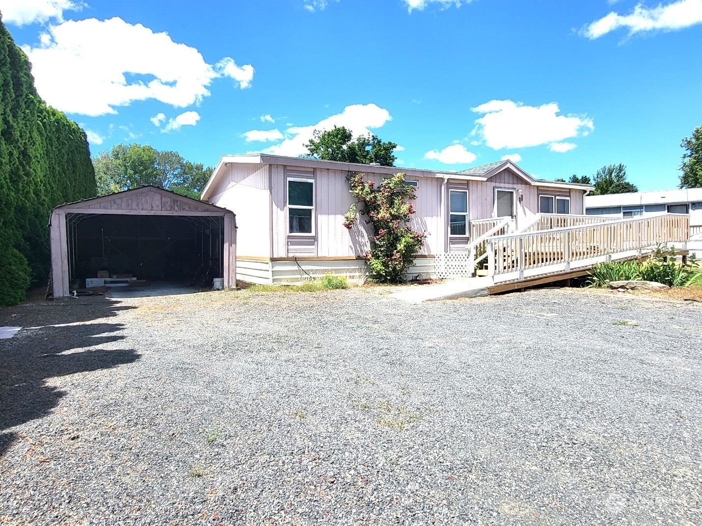 Property Photo:  2285 Basin Street SW 11  WA 98823 