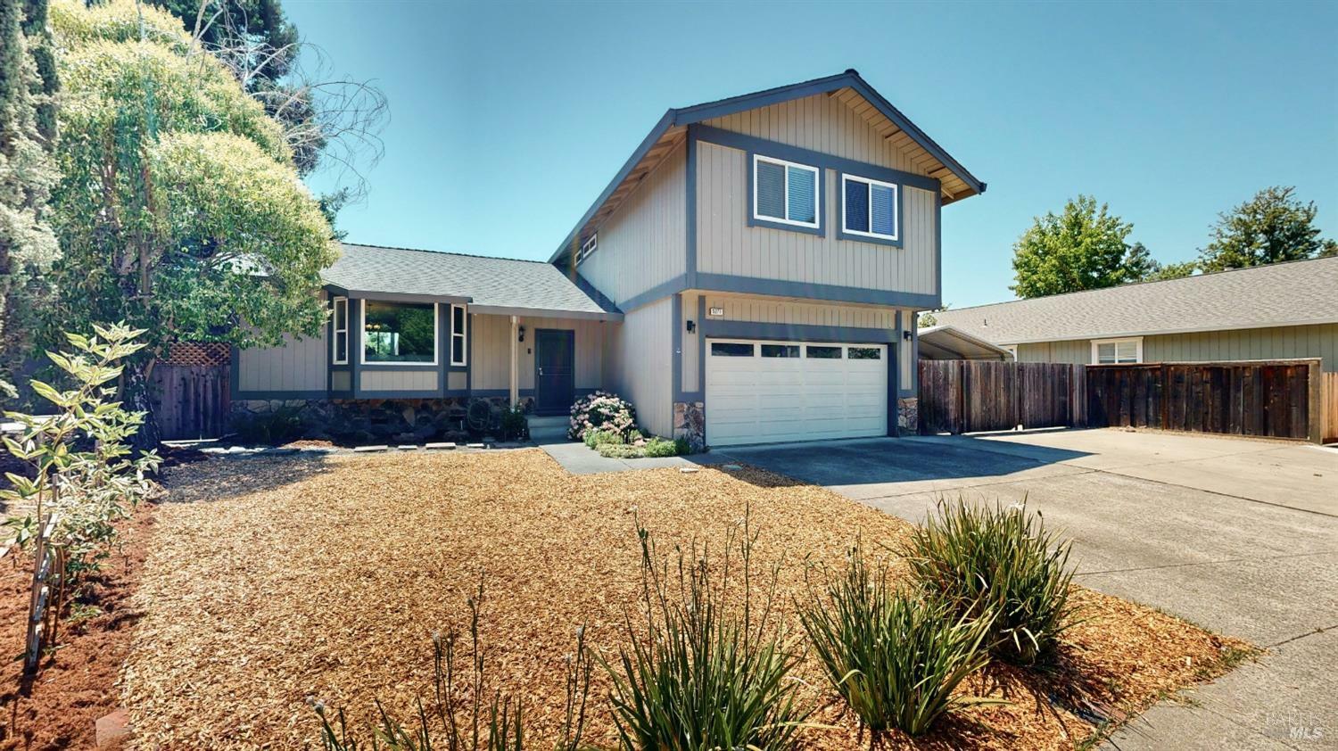 Property Photo:  5271 Arnica Way  CA 95403 