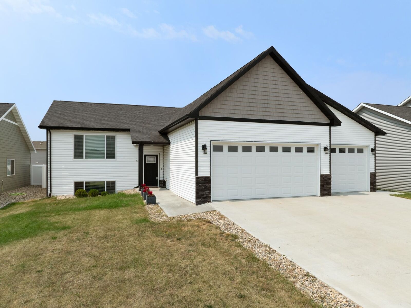 Property Photo: 53 Mulberry Loop NE ND 58703