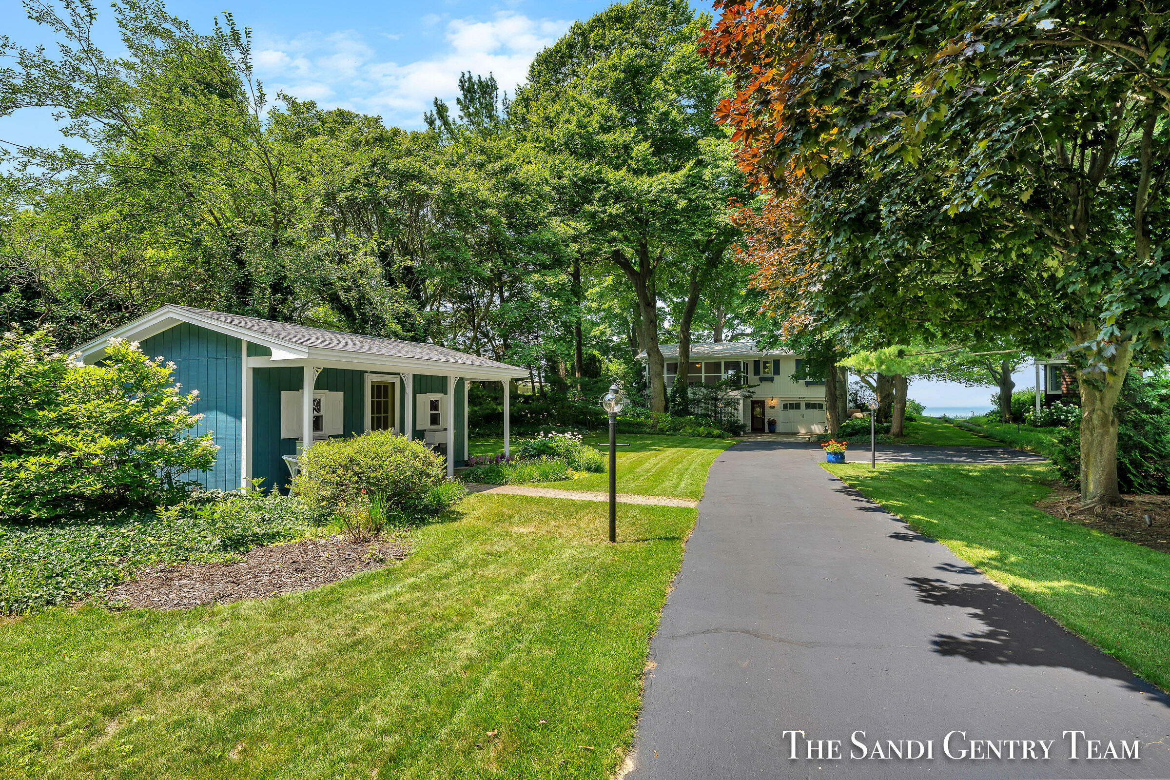 Property Photo:  4335 Lakes Edge Drive  MI 49424 