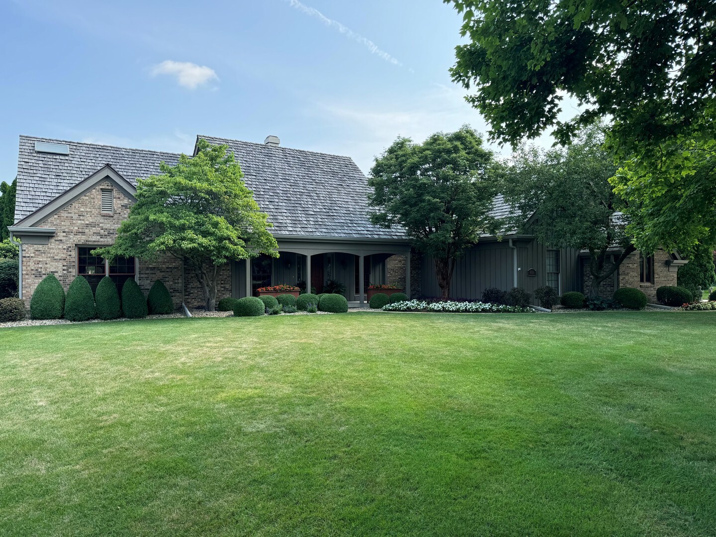 Property Photo:  4010 Lake Point Road  IL 61822 