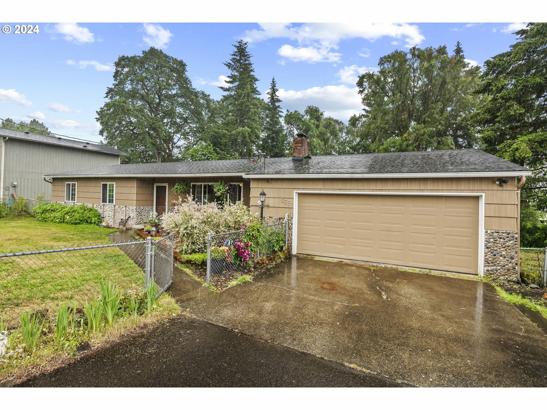 Property Photo:  5351 Meeker Dr  WA 98625 