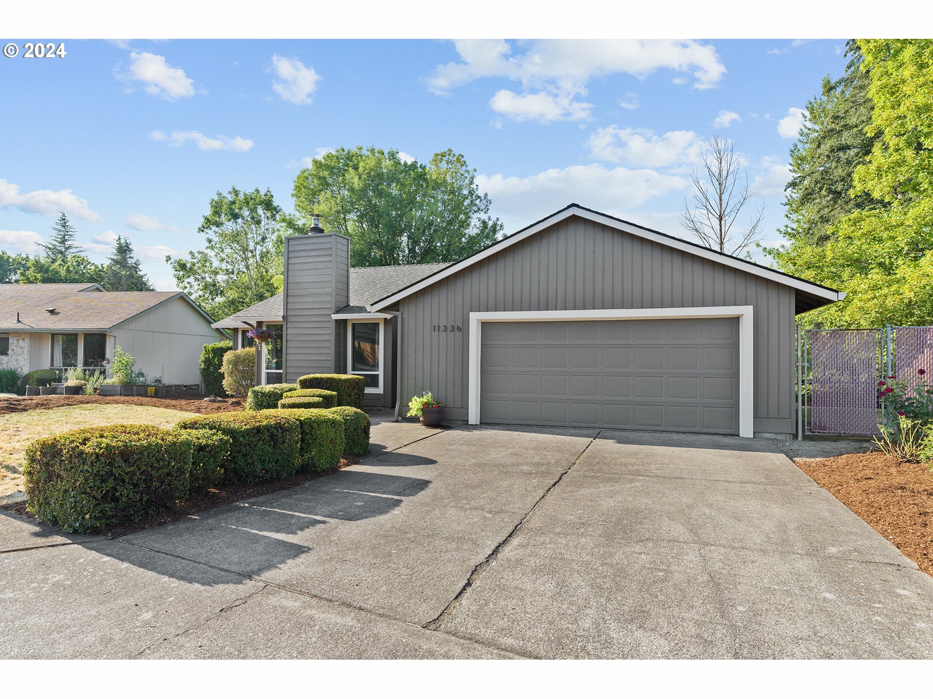 Property Photo: 11336 SW Ironwood Loop OR 97223