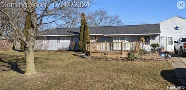 Property Photo:  5686 Everest Drive  MI 48346 