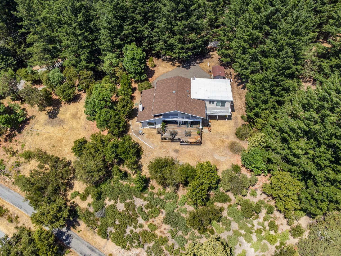 Property Photo:  12333 Indian Trail Road  CA 95033 