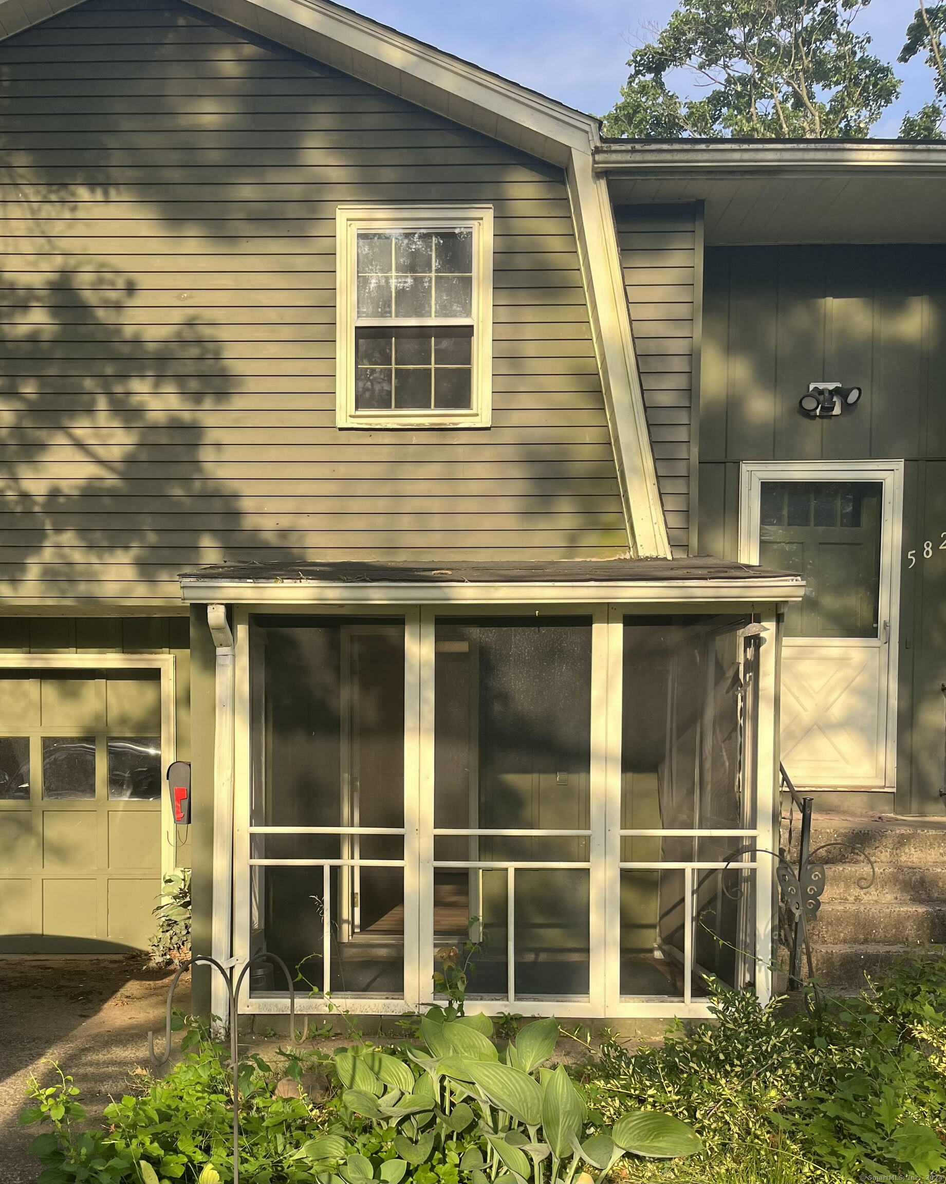 Property Photo:  582 Main Street  CT 06416 