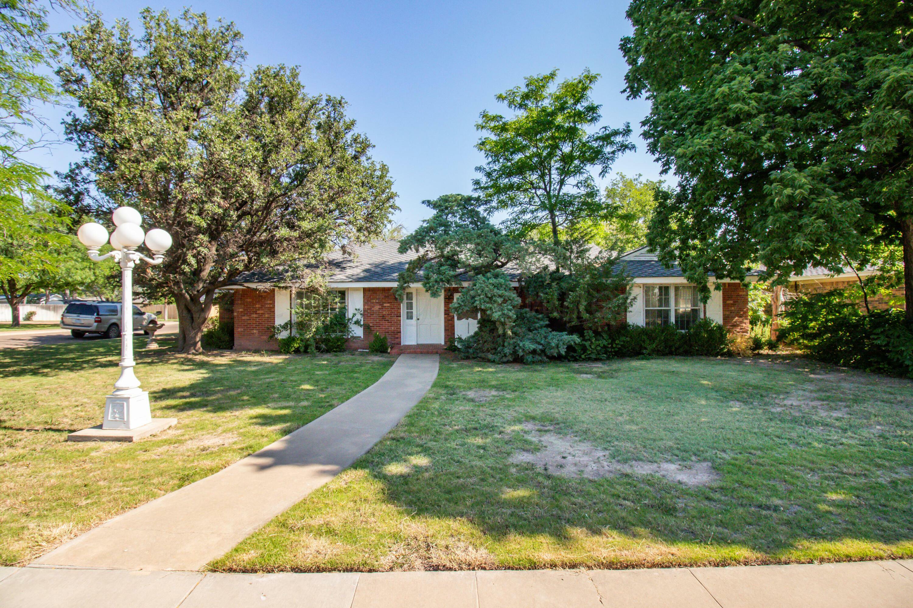 Property Photo:  2601 10th Avenue  TX 79015 