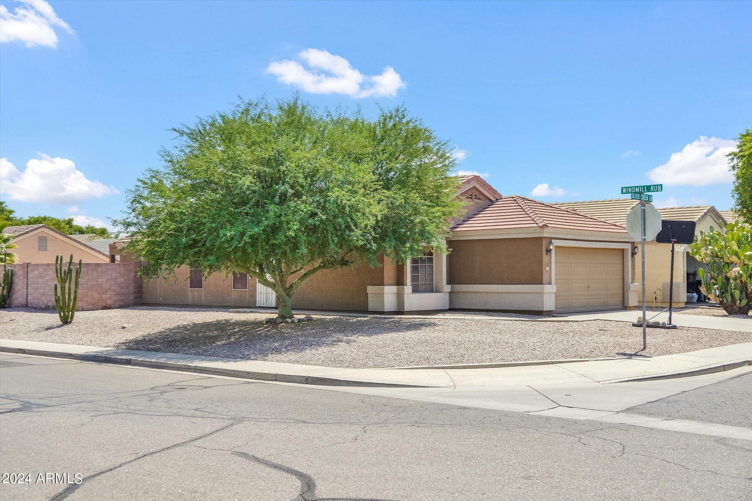 Property Photo:  2484 W Silver Creek Lane  AZ 85144 