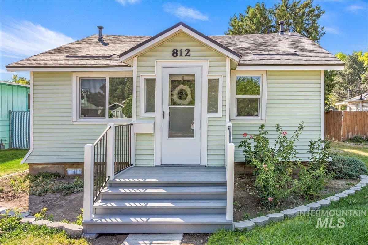Property Photo: 812 7th Ave S ID 83651