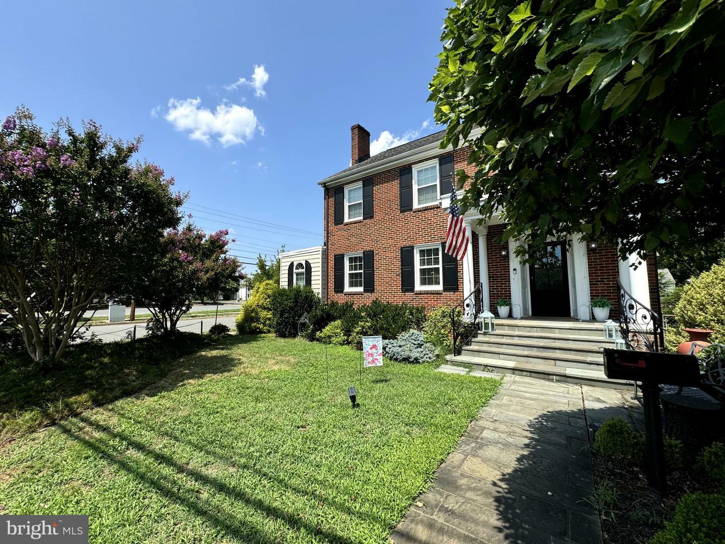 Property Photo:  2109 Fall Hill Avenue  VA 22401 