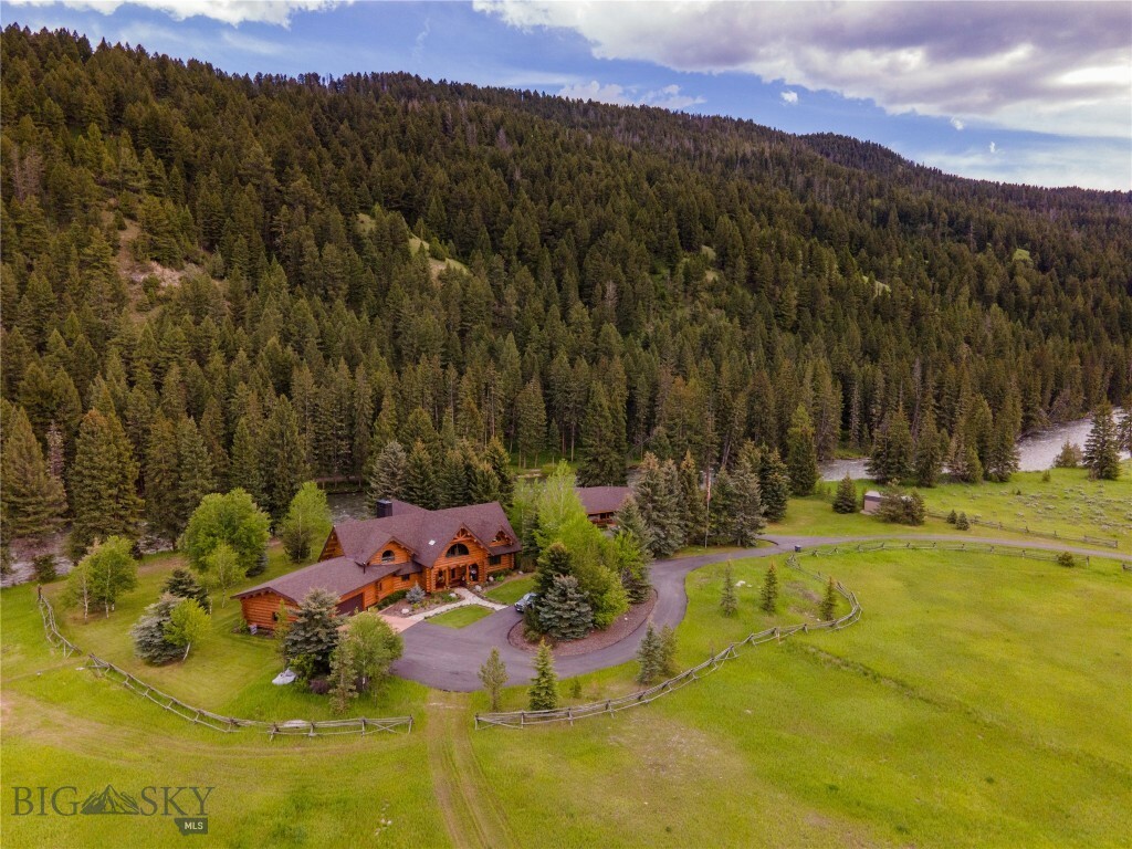 Property Photo:  42530 Gallatin Road  MT 59716 