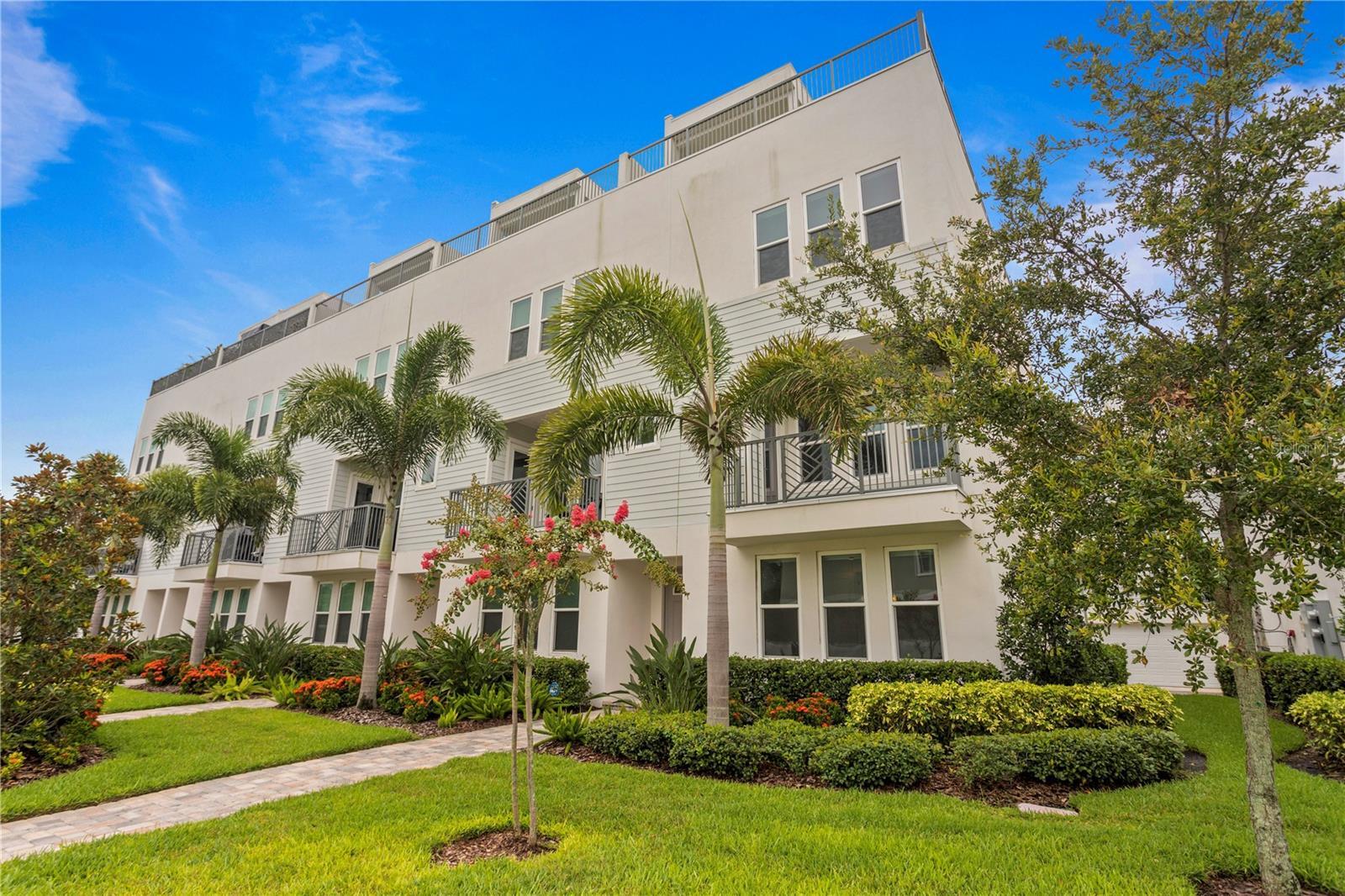 Property Photo: 2442 W Mississippi Avenue 6 FL 33629