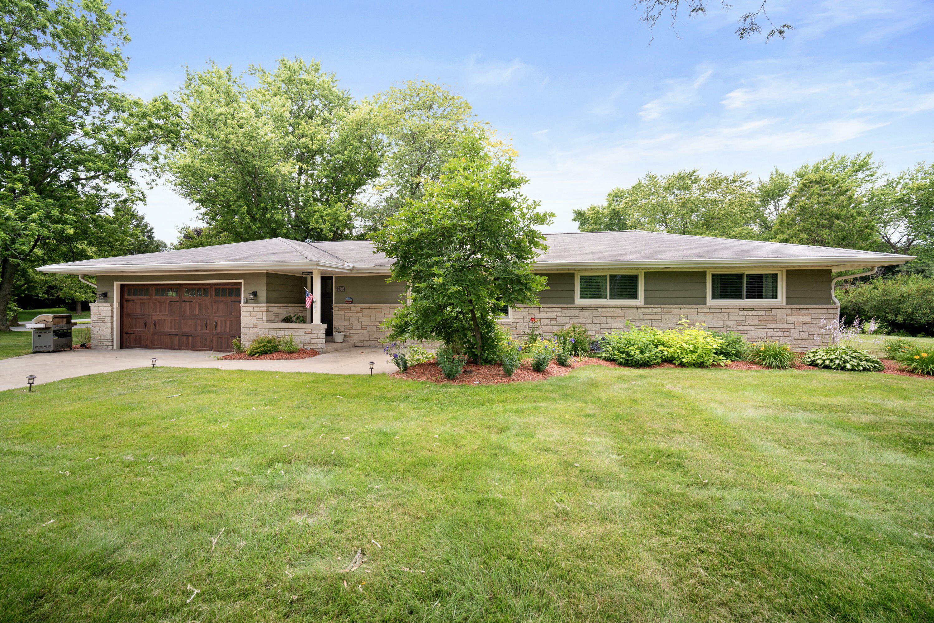 Property Photo:  2705 Arbor Dr  WI 53005 