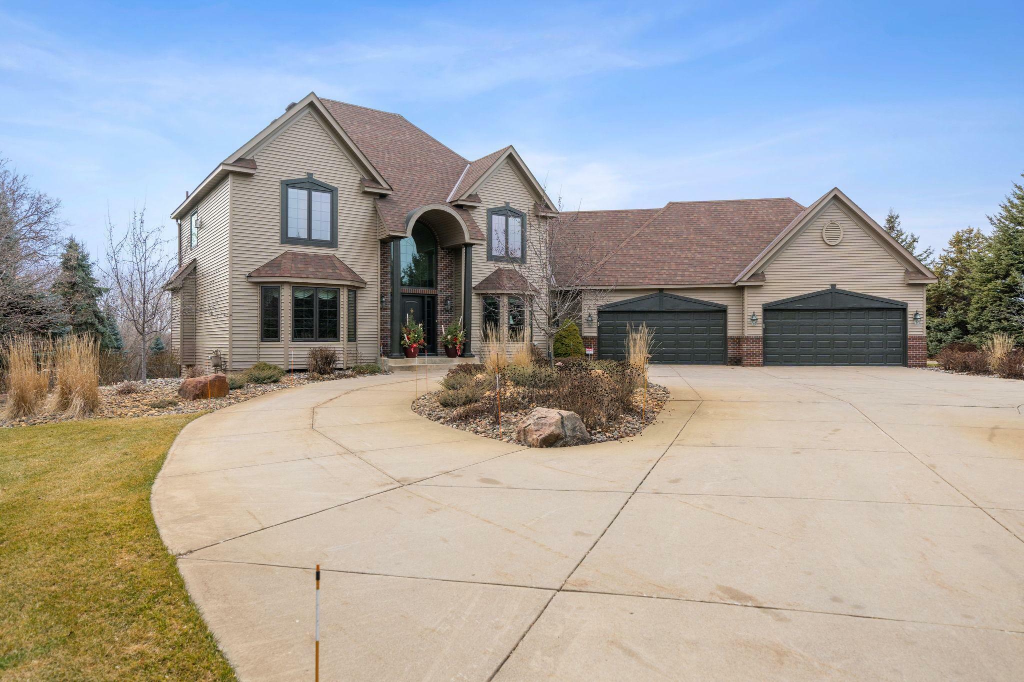 Property Photo:  19306 Towering Oaks Trail  MN 55372 
