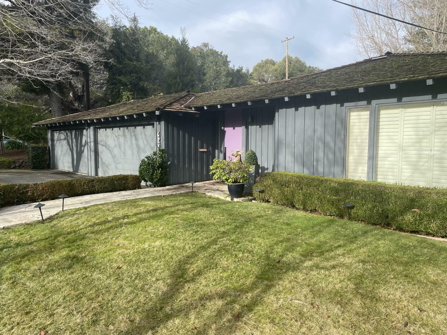 Property Photo:  421 Chaucer Street  CA 94301 