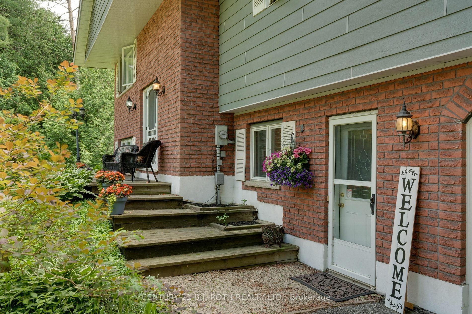 Property Photo:  3998 Martindale Cres  ON L3V 0W9 