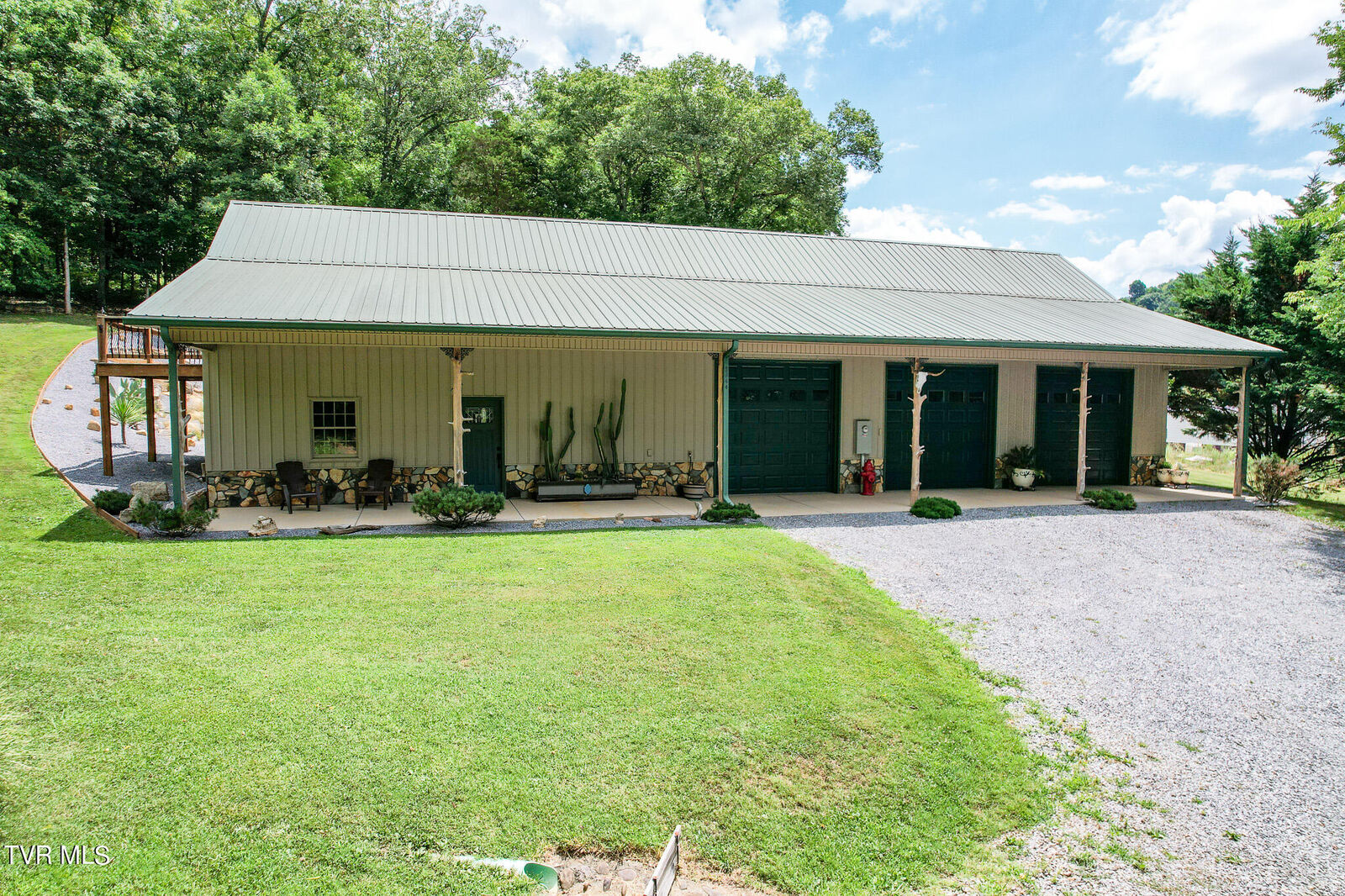 Property Photo:  2044 Pigeon Creek Road  TN 37743 