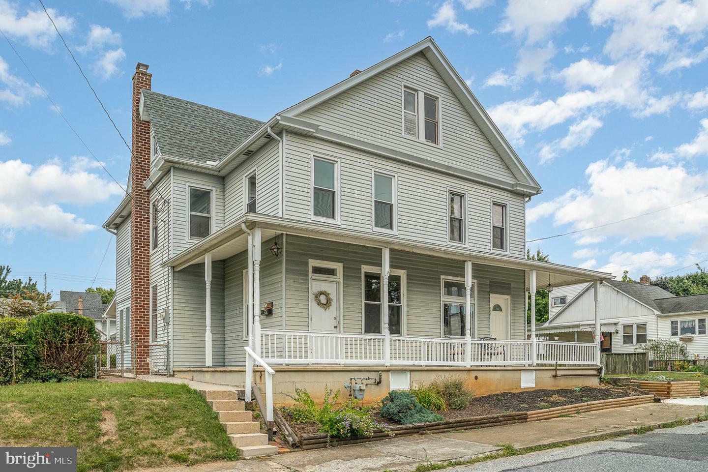 Property Photo: 331 S Washington Street PA 17055