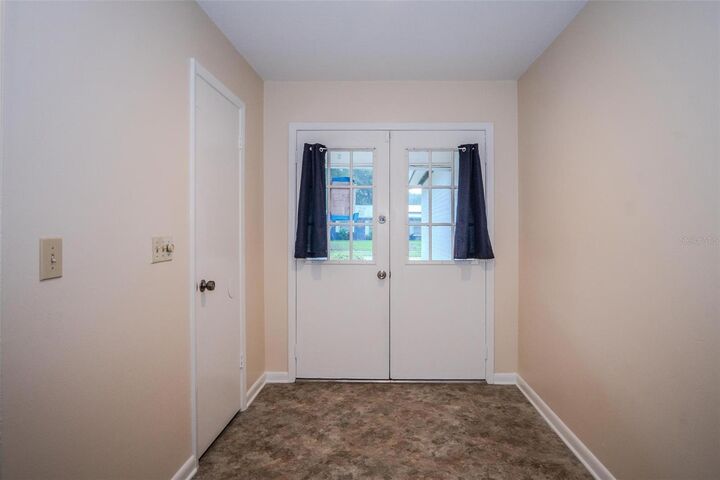Property Photo: 3714 Sand Pebble Drive FL 33596
