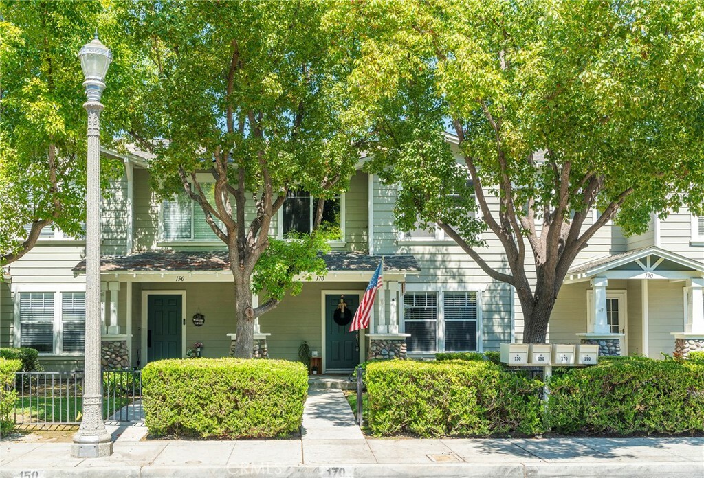 Property Photo:  170 S Olive Street  CA 92805 