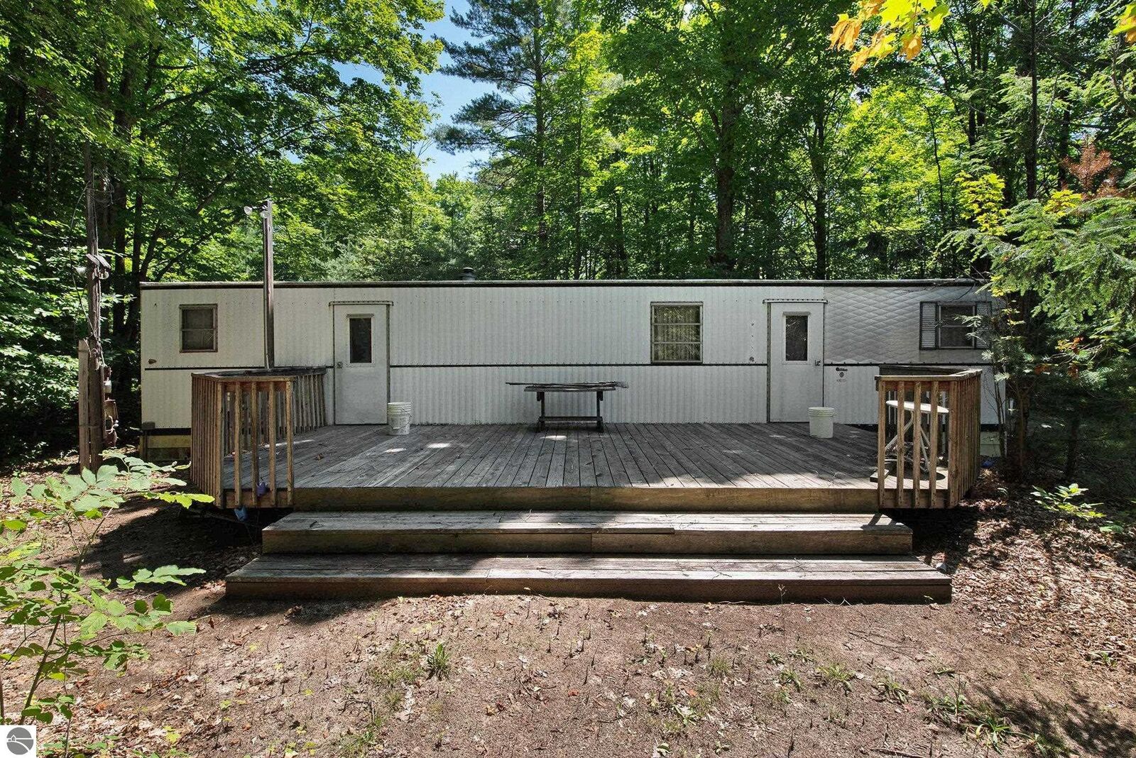 Property Photo: 9718 NE Forest Lane MI 49612